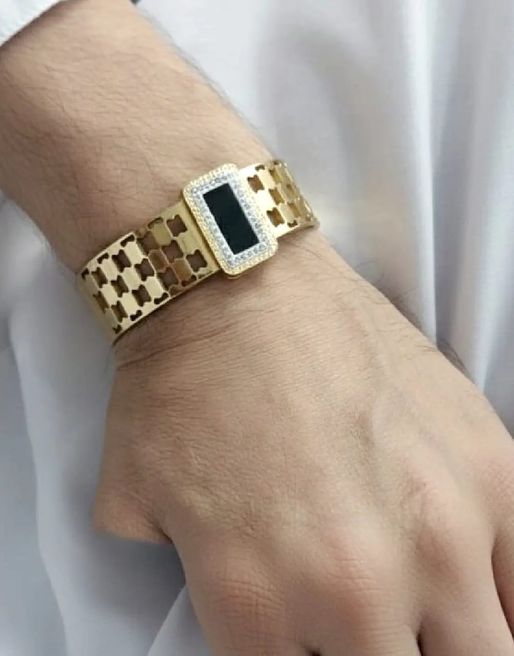 Luxury Gold Plated Checkered Bracelet with Black Onyx & Pave Diamond Accents – Durable Everyday Wristwear