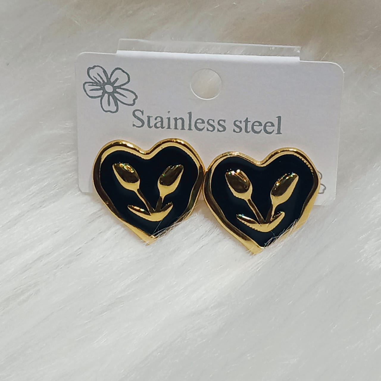 🖤 Chic & Durable Heart Stud Earrings - Black Enamel & Gold-Tone Stainless Steel Jewelry