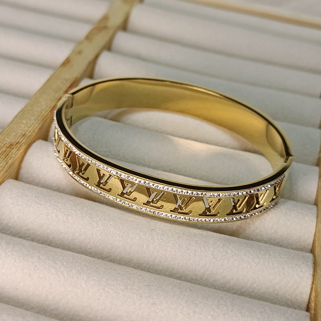 Luxury Gold-Plated Cutout Logo Bangle – Stainless Steel, Zirconia-Accented Cuff Bracelet for Everyday Wear