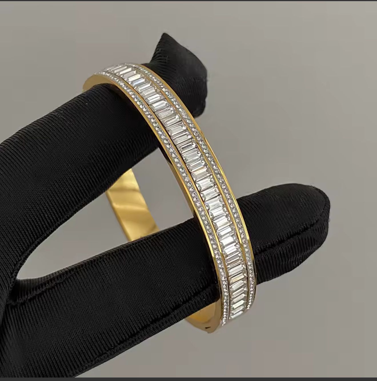 Gold Baguette Crystal Hinged Bangle – Elegant Minimalist Bracelet