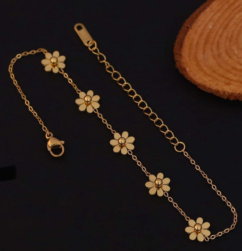 Minimalist Gold Daisy Flower Chain Bracelet
