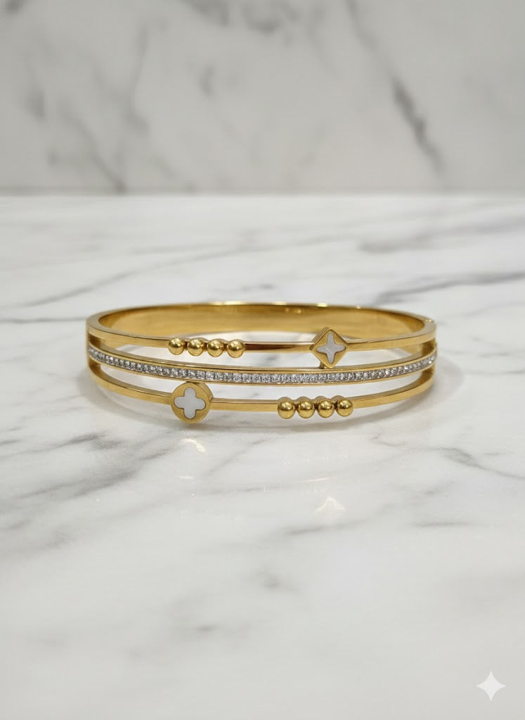 Luxury Gold-Plated Clover & Bead Bangle Bracelet - Durable Stainless Steel Jewelry for Everyday Elegance